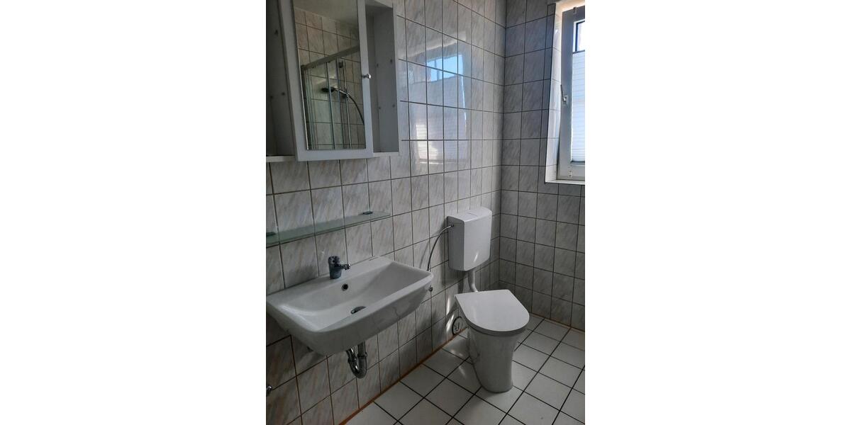 Etagenwohnung Altenbeken - 1 Zimmer, 60 m&sup2;, 310&euro; | Angebot:26402855