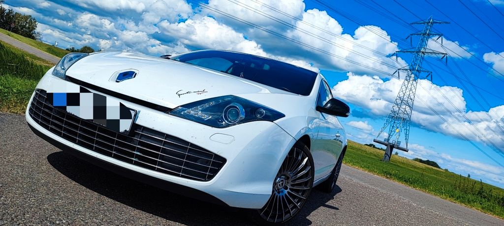 Renault Laguna 201.760 km 8.500 &euro; Paderborn 33100