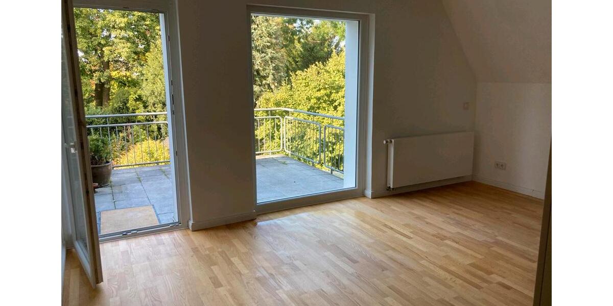 Etagenwohnung Paderborn Univiertel - 4 Zimmer, 110 m&sup2;, 1.400&euro; | Angebot:27596971