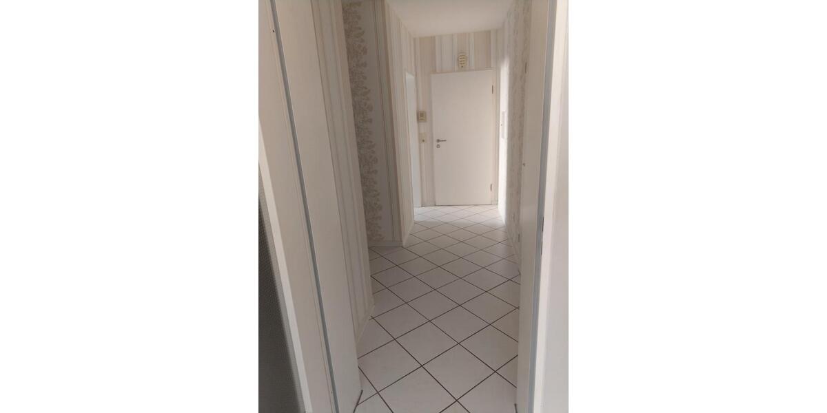 Etagenwohnung Bad Lippspringe - 2 Zimmer, 68 m&sup2;, 690&euro; | Angebot:27608701