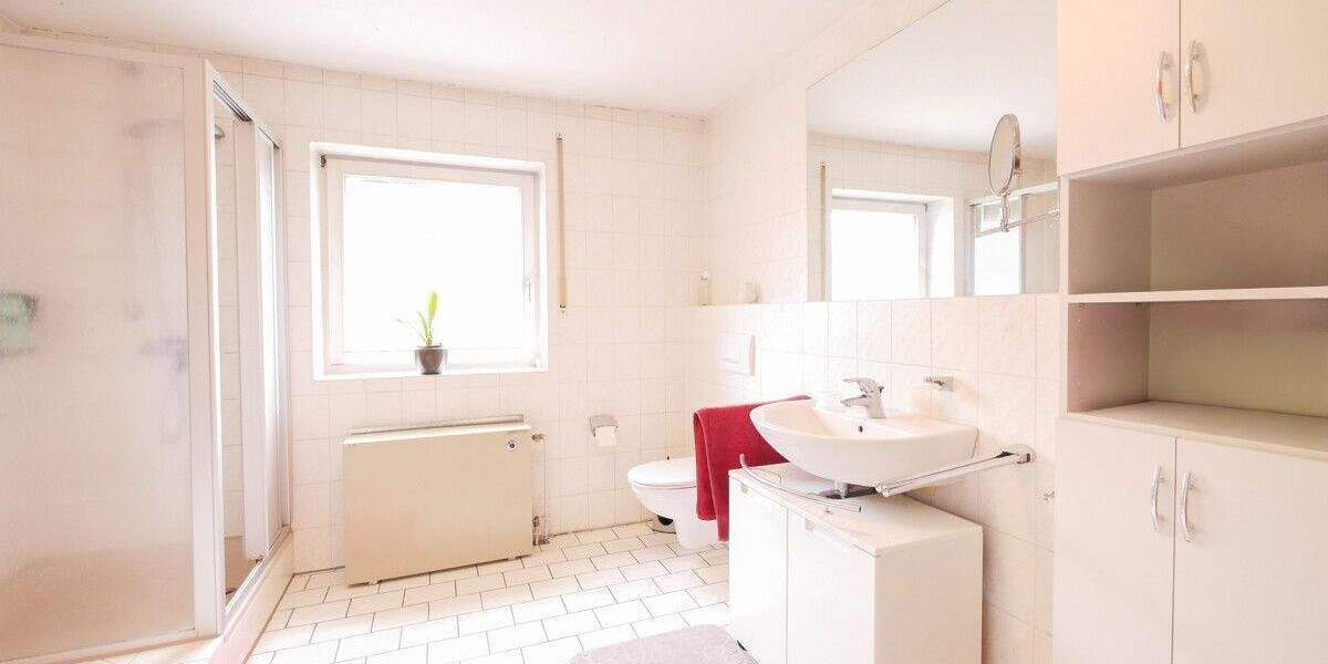 Doppelhaushälfte mit Garten und Potenzial in gefragtem Paderborn-Elsen 5 zimmer