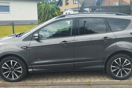 Ford Kuga 89.500 km 15.900 &euro; Schloß Holte-Stukenbrock 33758