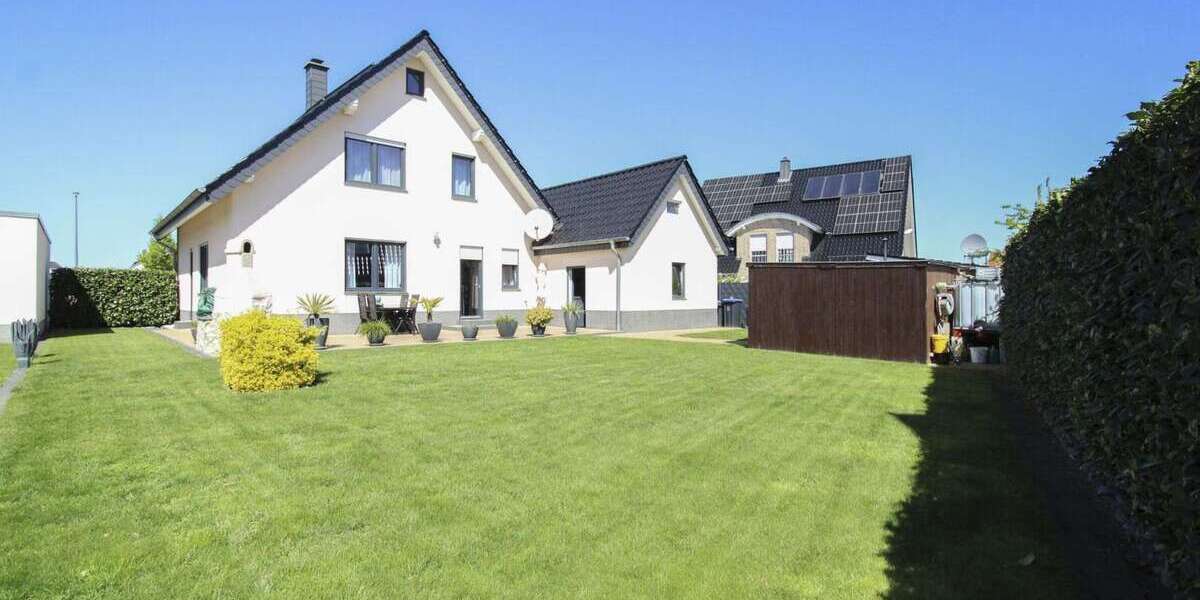 Einfamilienhaus Salzkotten - 4 Zimmer, 125 m&sup2;, 470.000&euro; | Angebot:26554066