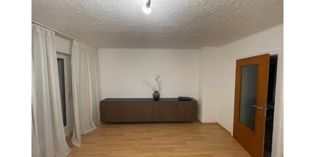 Etagenwohnung Paderborn - 3 Zimmer, 85 m&sup2;, 900&euro; | Angebot:26315044