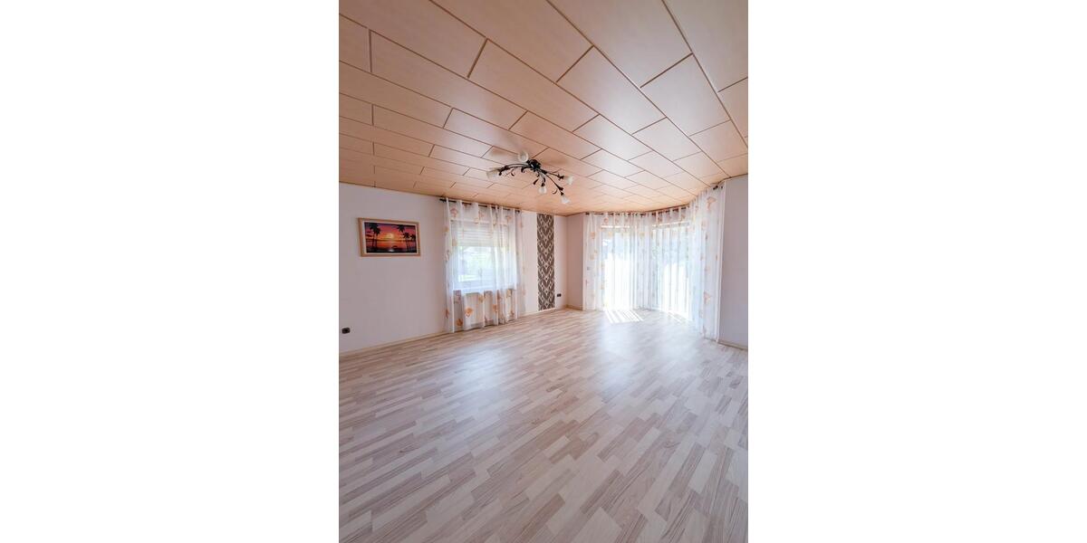 Einfamilienhaus Steinheim - 5 Zimmer, 100 m&sup2;, 300.000&euro; | Angebot:26709537