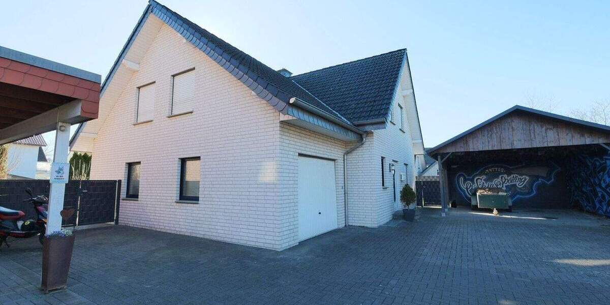 Einfamilienhaus Salzkotten / Mantinghausen Mantinghausen - 5 Zimmer, 193 m&sup2;, 399.000&euro; | Angebot:25688080