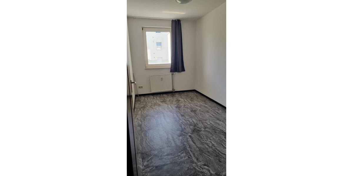 Erdgeschoßwohnung Paderborn - 4 Zimmer, 81 m&sup2;, 186.000&euro; | Angebot:26327122
