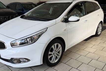 Kia ceed / Ceed 195.000 km 6.450 &euro; Detmold 32756
