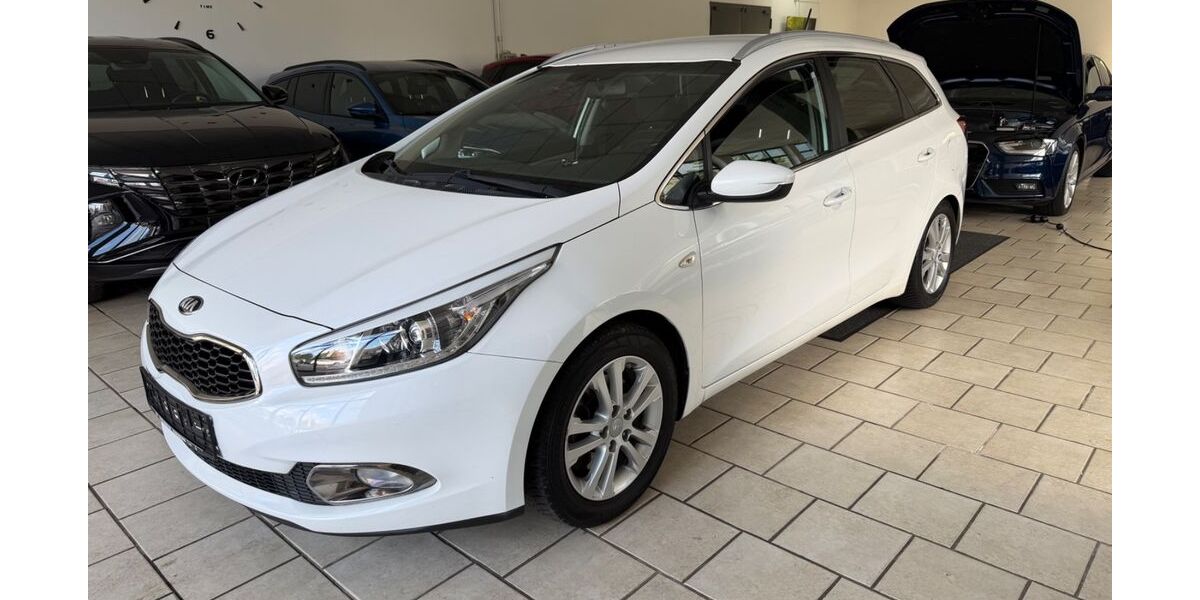Kia ceed / Ceed 195.000 km 6.450 &euro; Detmold 32756