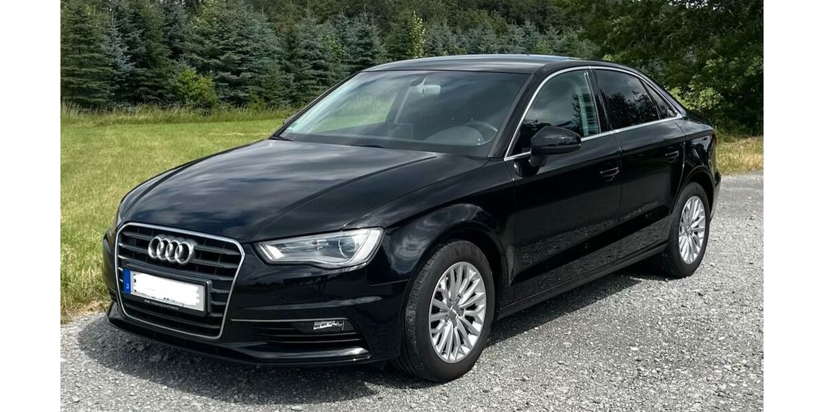 Audi A3 148.000 km 10.000 &euro; Paderborn 33100