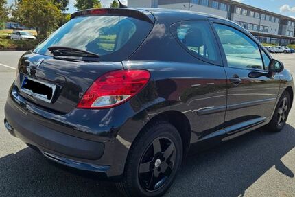 Peugeot 207 140.000 km 700 &euro; Paderborn 33098