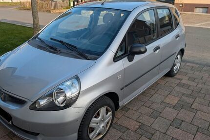 Honda Jazz 204.300 km 1.300 &euro; Paderborn 33098