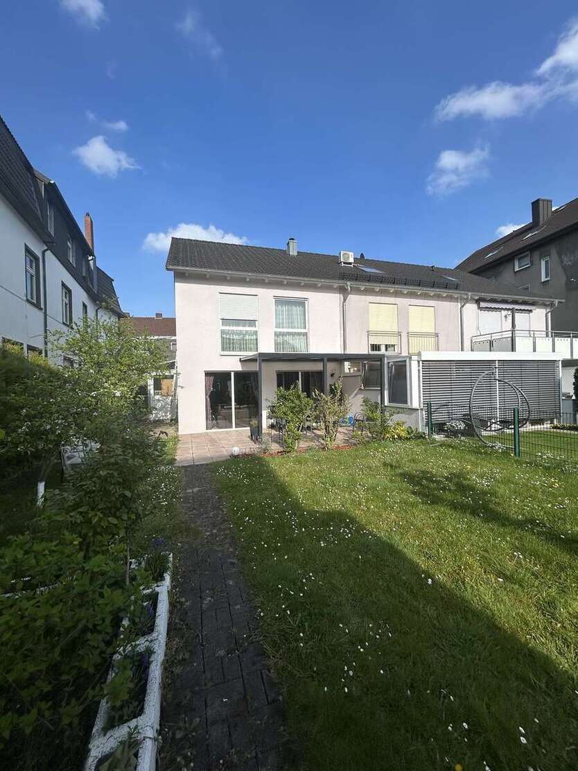 Haus zum Kaufen in Bielefeld 458.000 € 153 m² 4 zimmer