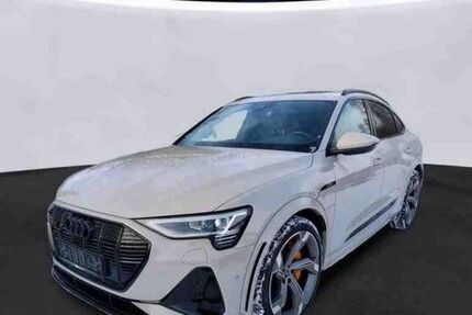 Audi e-tron 46.100 km 40.990 &euro; Paderborn 33100