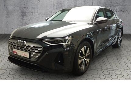 Audi Q8 e-tron 15.900 km 49.950 € Paderborn 33100