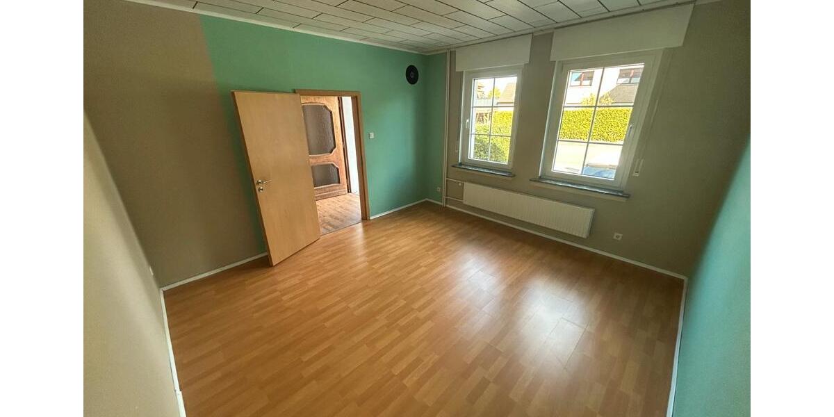 Einfamilienhaus Borchen - 8 Zimmer, 260 m&sup2;, 490.000&euro; | Angebot:27617866