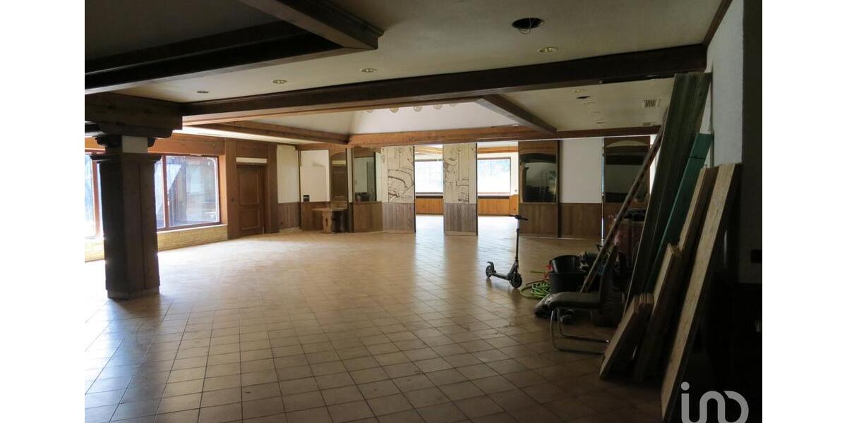 leerstehendes Restaurant mit vielen Möglichkeiten zimmer