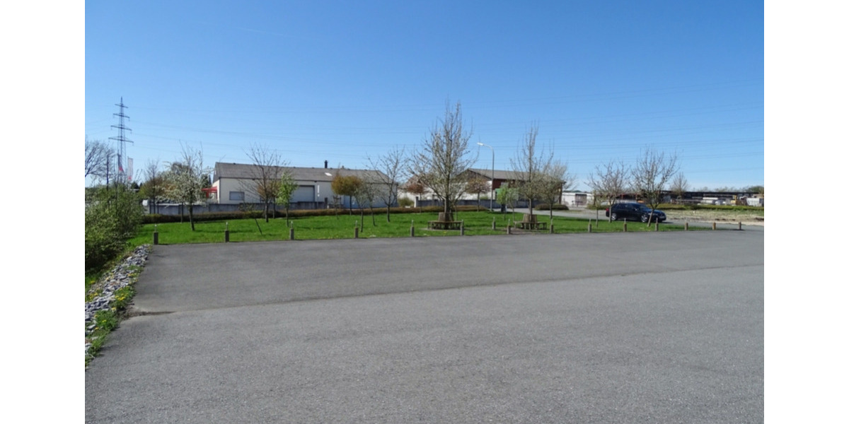 Gewerbeobjekt Büren - 7&euro; | Angebot:25348922