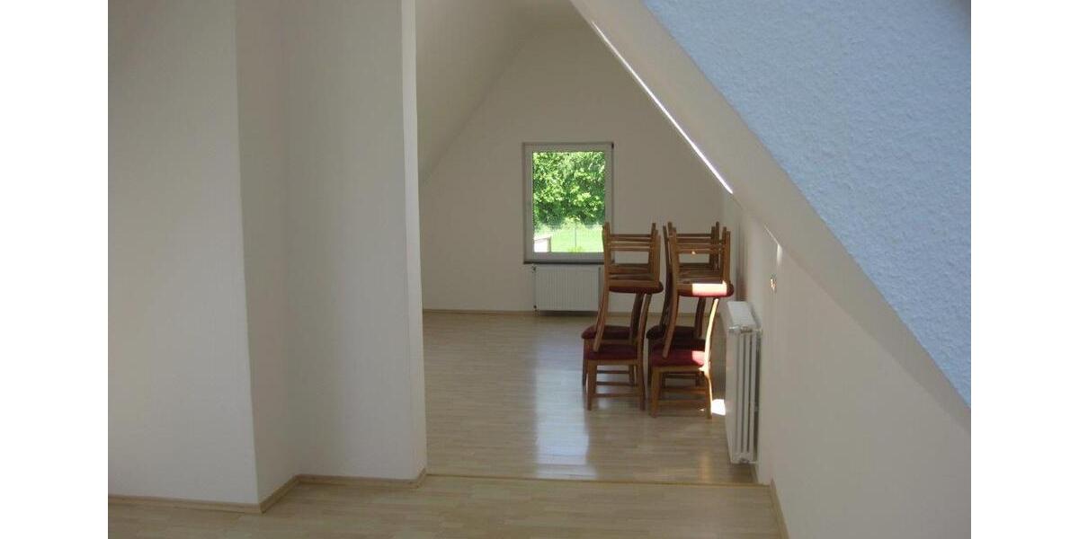 Dachgeschoßwohnung Delbrück - 2 Zimmer, 95 m&sup2;, 790&euro; | Angebot:26589116