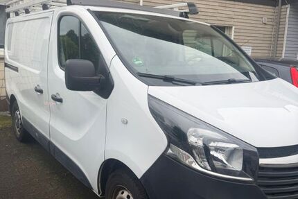 Opel Vivaro 153.000 km 9.500 &euro; Schloß Holte-Stukenbrock-Schloß 33758