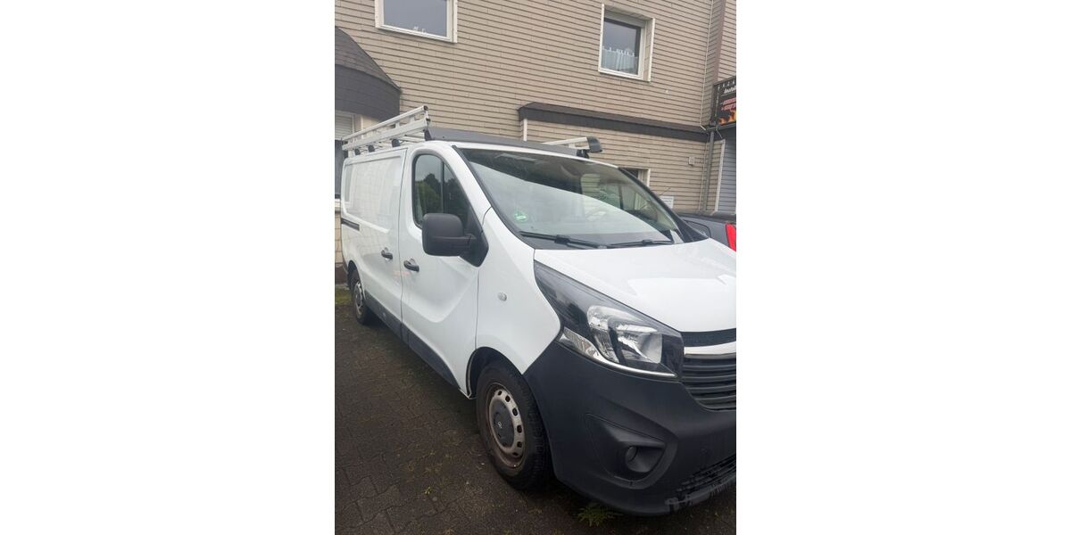 Opel Vivaro 153.000 km 9.500 &euro; Schloß Holte-Stukenbrock-Schloß 33758