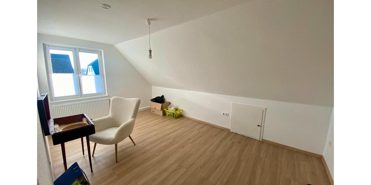 Dachgeschoßwohnung Horn-Bad Meinberg Bad Meinberg - 2 Zimmer, 60 m&sup2;, 510&euro; | Angebot:25264781