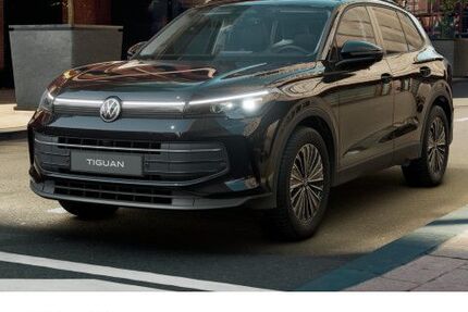 VW Tiguan 26.156 km 32.995 &euro; Salzkotten 33154