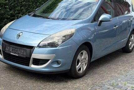 Renault Scenic 176.000 km 2.799 &euro; Paderborn 33100