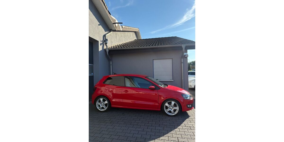 VW Polo 151.000 km 5.900 &euro; Paderborn 33102