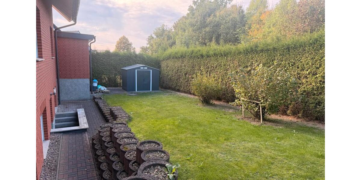 Einfamilienhaus Nieheim - 8 Zimmer, 190 m&sup2;, 420.000&euro; | Angebot:27537380