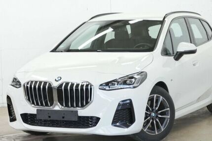 BMW 220 Active Tourer 9.900 km 32.440 &euro; Paderborn 33100