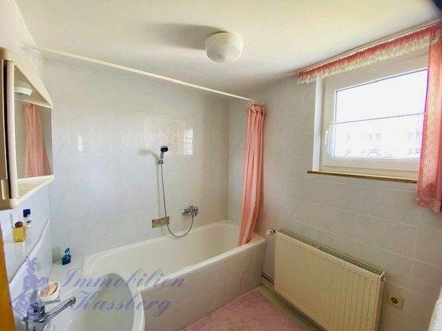 Bauernhaus mit Stall in herrlicher Wohnlage 6 zimmer