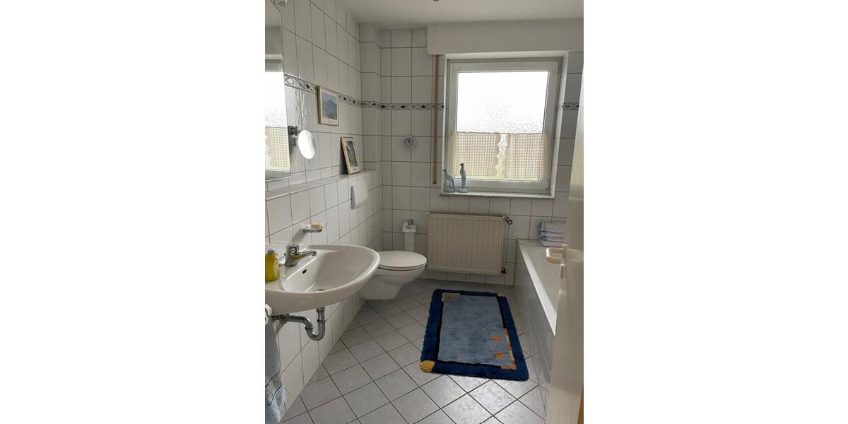 Schöne Erdgeschosswohnung im Zentrum von Schloß-Holte 3 zimmer