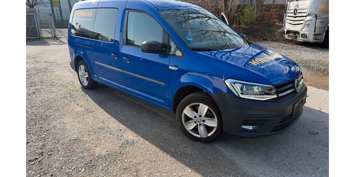 VW Caddy 141.000 km 22.015 &euro; Delbrück 33129