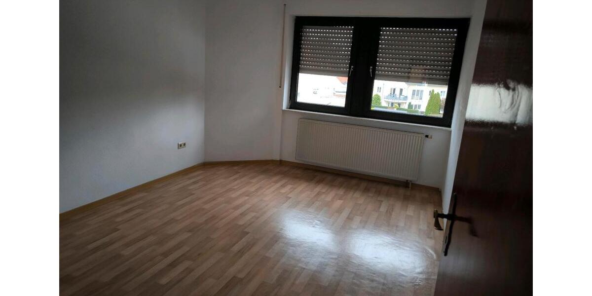Etagenwohnung Bad Lippspringe - 3 Zimmer, 70 m&sup2;, 635&euro; | Angebot:27604018