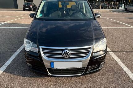 VW Touran 281.483 km 4.000 &euro; Paderborn 33100