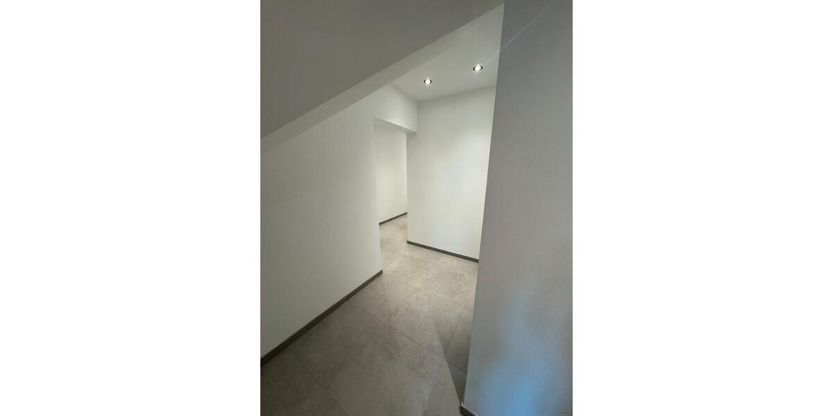 Etagenwohnung Schlangen - 4 Zimmer, 120 m&sup2;, 1.350&euro; | Angebot:27535700