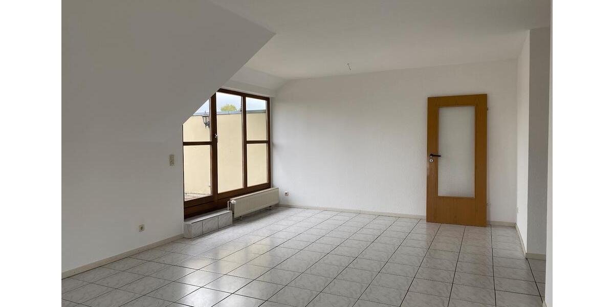 Dachgeschoßwohnung Paderborn Univiertel - 3 Zimmer, 77 m&sup2;, 650&euro; | Angebot:26462501