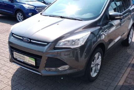 Ford Kuga 122.421 km 12.795 € Rheda-Wiedenbrück 33378