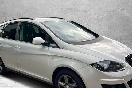Seat Altea 189.000 km 2.999 &euro; Detmold 32758