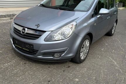 Opel Corsa 151.000 km 2.499 &euro; Paderborn 33100