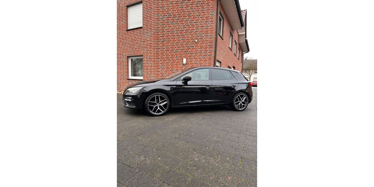 Seat Leon 107.000 km 13.000 &euro; Paderborn 33102