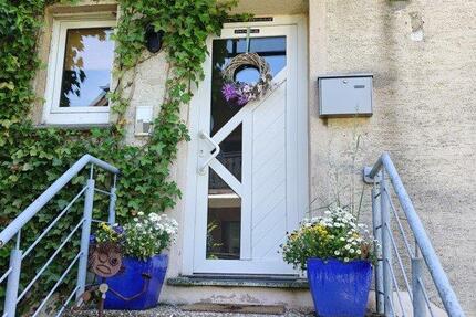 Haus Altenbeken - 9 Zimmer, 172 m&sup2;, 290.000&euro; | Angebot:27048329