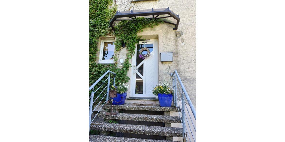 Mehrfamilienhaus, Wohnhaus Altenbeken - 9 Zimmer, 172 m&sup2;, 290.000&euro; | Angebot:27048329