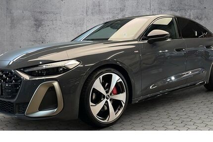 Audi A5 8.300 km 53.790 € Paderborn 33100