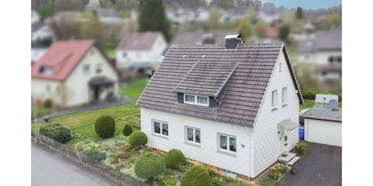 Einfamilienhaus Bad Driburg Siebenstern - 7 Zimmer, 139 m&sup2;, 175.000&euro; | Angebot:26275613