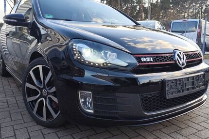 VW Golf 81.348 km 11.450 &euro; Schlangen 33189