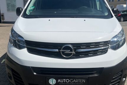 Opel Vivaro 180.000 km 13.850 &euro; Paderborn 33098