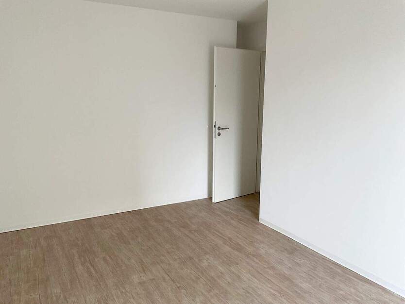 Direkt einziehen und WOHNFÜHLEN! 3 Zimmer mit Balkon! Moderne Ausstattung, Tageslichtbad, Aufzug 3 zimmer