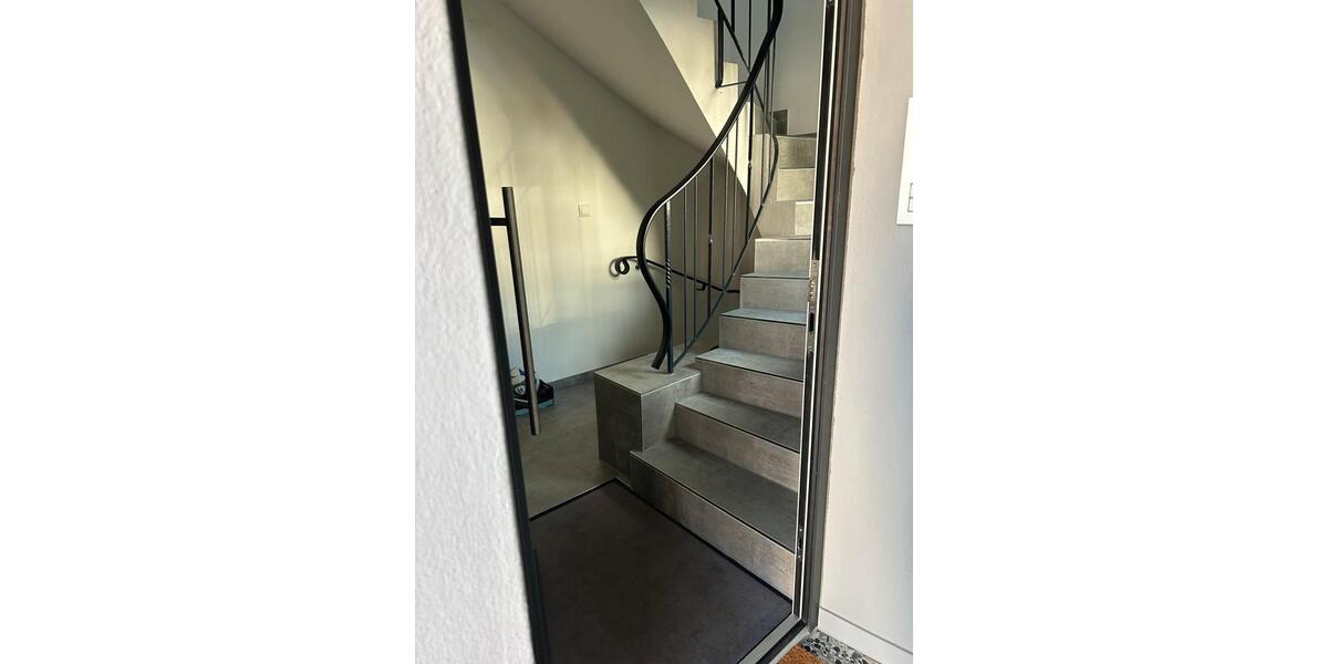 Erdgeschoßwohnung Borchen - 4 Zimmer, 100 m&sup2;, 1.100&euro; | Angebot:27551990